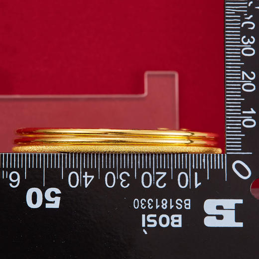 【限时克减150元】足金999.9 三生三世光面磨砂三圈手镯(空心）(SZ00060-01)（预售产品下单后不退款不退货不换货不补差价）（预售产品下单后不退款不退货不换货不补差价） 商品图4