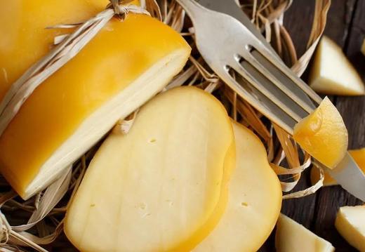 依格尔烟熏斯卡莫扎奶酪（250g） 商品图0