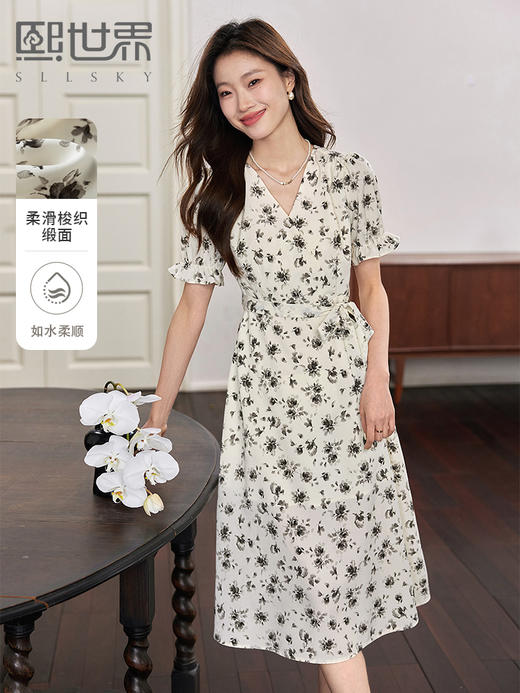 【专属特价】熙世界水墨晕染碎花连衣裙女2025夏季新款收腰系带法式V领茶歇裙 商品图0