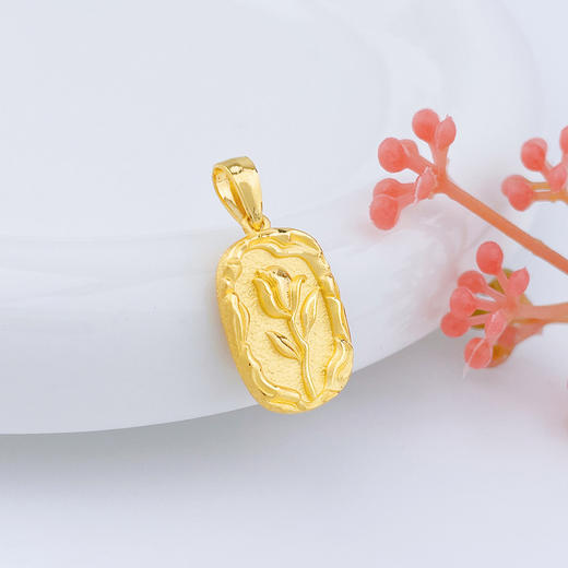 【限时克减150元】足金999.9 【精品】郁金香小方牌吊坠(N080DZ00492)（预售产品下单后不退款不退货不换货不补差价） 商品图2