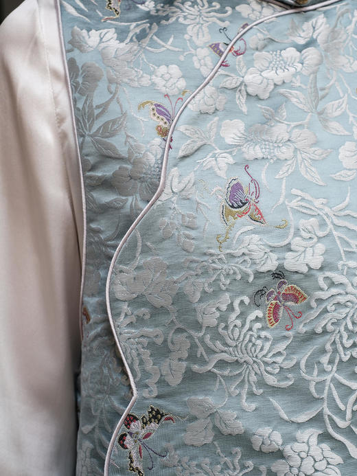 盛唐牡丹 |牡丹戏蝶真丝云锦马甲 商品图3