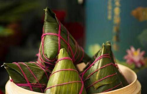 【严选】长阳县端午手工粽子礼盒24个/盒（甜粽*6、咸粽*6、咸鸭蛋*12）（厂家直发） 商品图1