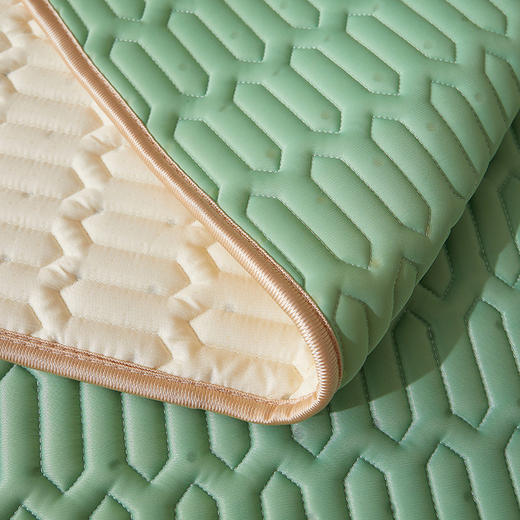 夏季新品！【泰国乳胶凉席三件套 家用冰丝席ins风】大豆蛋白纤维 透气天丝席空调软席 商品图2