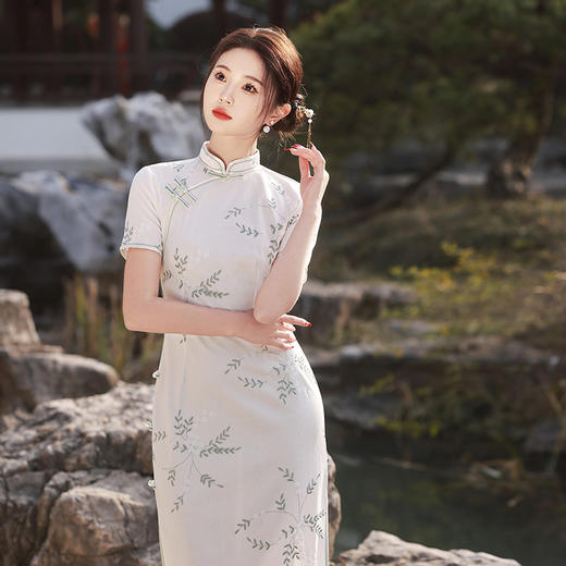 氛围感气质温柔显瘦，单层多丽丝绣花旗袍MLS-6890 商品图4