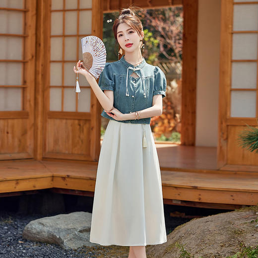 时尚新中式，盘扣牛仔上衣半身两件套HR-YLFS8888 商品图2