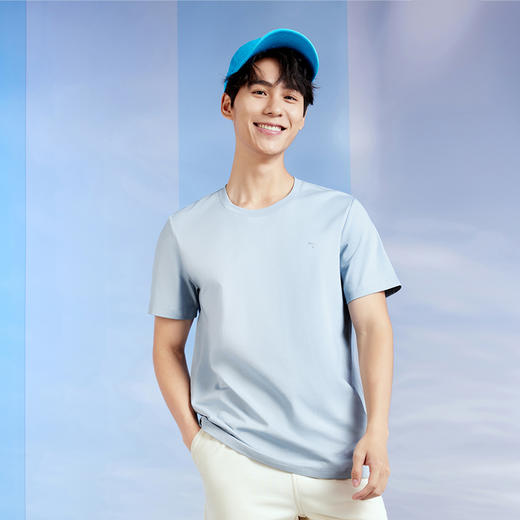 柒牌男士短袖T恤2024夏季新款轻薄凉感休闲百搭内衣内搭圆领上衣	126F70010 商品图4