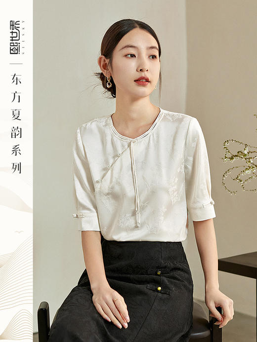 【专属特价】熙世界新中式暗纹提花衬衫半袖上衣女夏新款洋气复古国风短袖小衫 商品图0