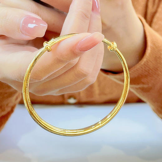 【限时克减150元】足金999.9 (面宽约3.7-4.1mm)空心手镯光面推拉手镯光圈推拉手镯素圈推拉手镯圆管推拉手镯(HWSZ00001-02)（预售产品下单后不退款不退货不换货不补差价） 商品图4