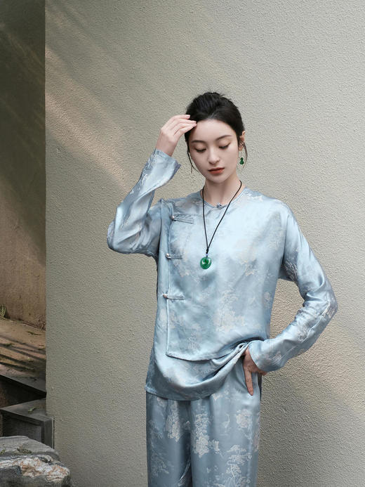 微瑕秒杀 |盛唐牡丹 |雾霾蓝仙山飞鹤偏襟女上衣[特价品](特殊商品不退不换) 商品图3