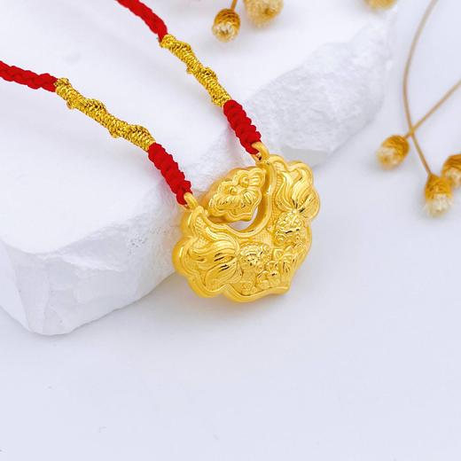 【限时7.5折】【定价黄金】足金 #儿童/宝宝 3D硬金双面连年有余双鱼锦鲤锁包莲花平安如意锁包空心挂绳吊坠成品项链(大人也适戴)(AA3DDZ00030)（预售产品下单后不退款不退货不换货不补差价） 商品图1