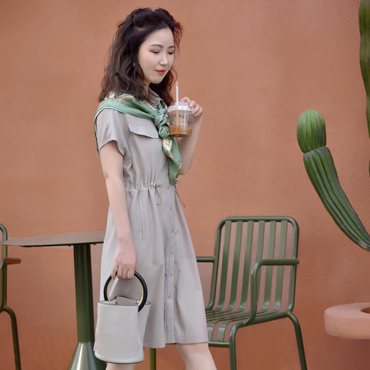 圣三利女装春秋季中长款连衣裙SL121L08 商品图1
