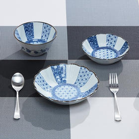 13.3cm菊形小钵 青花麻叶