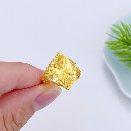 【限时克减150元】足金999.9 活口镂空仿钻车花橄榄形花篮女戒(AF010JZ00104)（预售产品下单后不退款不退货不换货不补差价（预售产品下单后不退款不退货不换货不补差价 商品图2