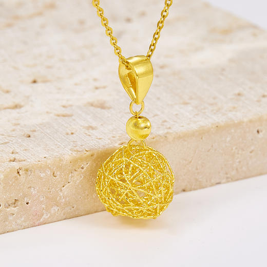 【限时克减150元】足金999.9 【精品】黄金镂空绕线球(球约11-12mm)吊坠(N080DZ00359)（预售产品下单后不退款不退货不换货不补差价） 商品图1