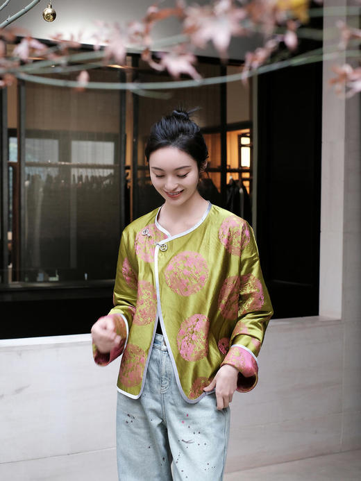 微瑕秒杀 |盛唐牡丹 |色织真丝花锦缎团龙纹外套[特价品](特殊商品不退不换) 商品图1