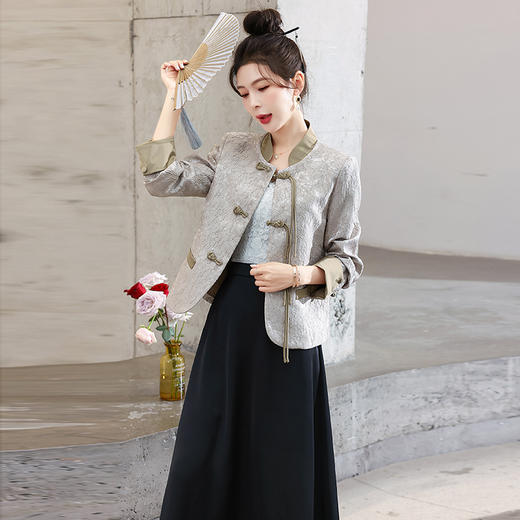 优雅新中式，盘扣撞色提花立领短外套HR-LNS9679 商品图7
