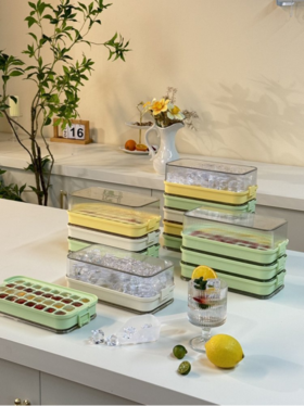 ⭕【双枪翻转糖冰格送冰铲】2024夏季爆款惊喜来袭🤩库存有限📦售完即止❗ 双翻转糖冰格一秒出冰，限时开团⏰低至 🌟双枪精致厨具引领者🏅