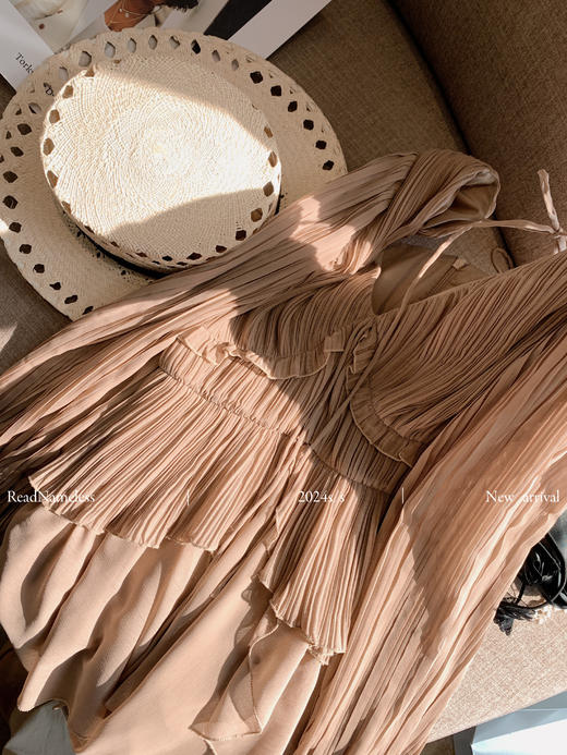 Read Nameless /独家定制重工手风琴连衣裙（送防走光雪纺短裤） 商品图1