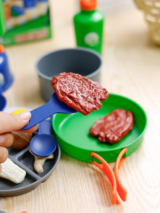 【欢乐客露营小达人】春游踏青宝宝必备打造户外露营氛围感，一定要带上的露营装备含15件露营装备，19件仿真食材露营装备和食材按照实物100%还原 自带声光效果，让你声临其境 商品图4