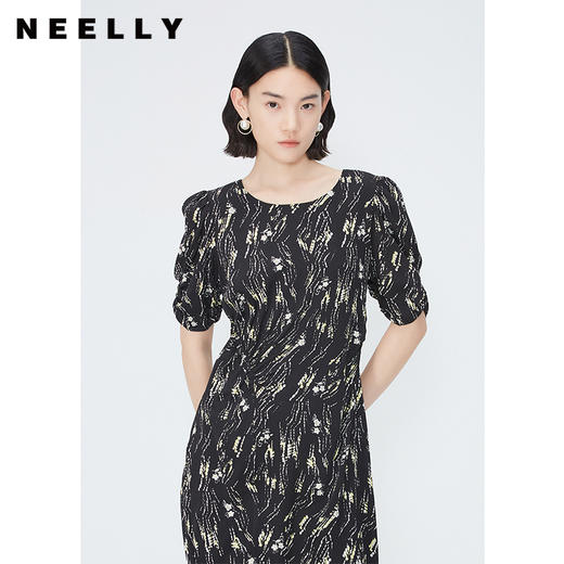NEELLY纳俪商场同款印花短袖连衣裙女侧腰打褶显瘦泡泡袖开叉裙子 N24041Y01022 商品图2