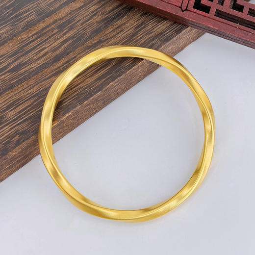 【限时克减150元】足金 #莫比乌斯 古法半实心莫比乌斯环固口手镯（面宽约4.5-4.9mm，厚约4.4mm）(ANWZGFSZ00085-2)预售产品下单后不退款不退货不换货不补差价） 商品图1