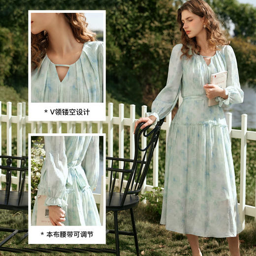 欧芮儿法式碎花连衣裙女初春2024新款v领蓝色浪漫气质茶歇长裙 商品图3