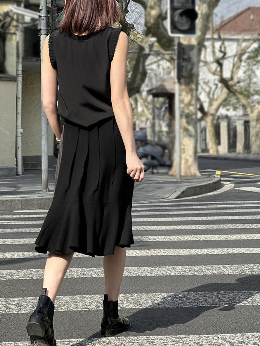 TYNVIE 打褶配布半腰裙-黑色 商品图10