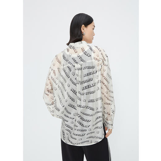 NEELLY纳俪商场同款夏季莱赛尔印花衬衫外套女落肩袖微透外搭上衣 N24041B01010 商品图3