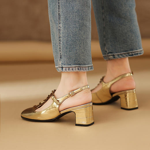 【预售5天】舒适花朵圆头玛丽珍，头层鳗鱼纹羊皮粗跟凉鞋QQJ&1170F 商品图1