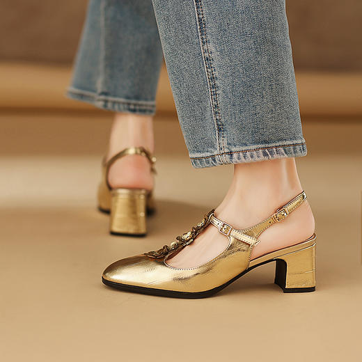 【预售5天】舒适花朵圆头玛丽珍，头层鳗鱼纹羊皮粗跟凉鞋QQJ&1170F 商品图2