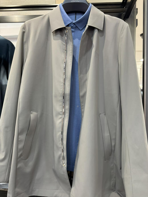 威恺尼夹克 商品图0