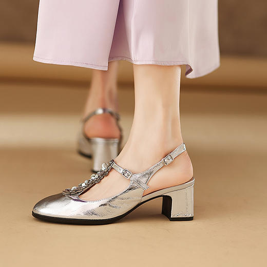 【预售5天】舒适花朵圆头玛丽珍，头层鳗鱼纹羊皮粗跟凉鞋QQJ&1170F 商品图8