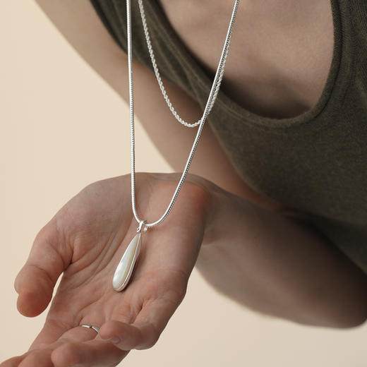 SOFT ROOM	双面幻彩水滴长项链（预售15天） 商品图0