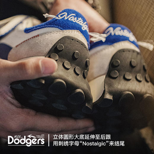 马登探索系列慢跑鞋春夏季新款男运动休闲潮鞋透气厚底华夫阿甘鞋 商品图1