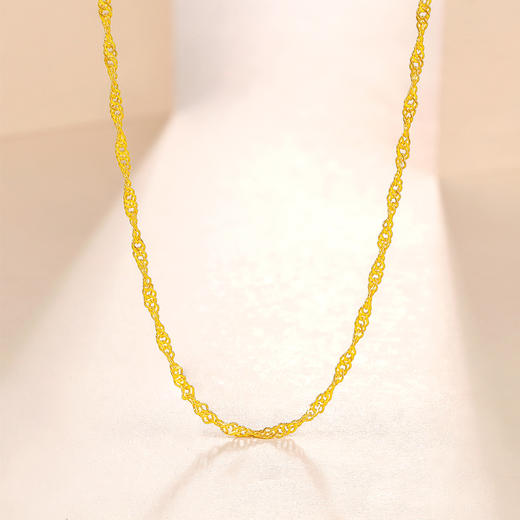 周六福黄金项链足金珠宝素链女水波链锁骨链计价首饰送女友礼物 商品图2