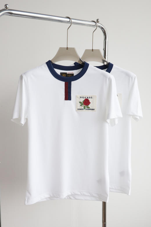 瑕疵处理！看好再拍！R.L  玫瑰图案贴布 圆领短袖体恤 TX195 商品图0