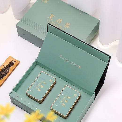 【2024明前特级龙井】西湖工夫明前特级龙井绿茶 第八届亚洲名优品牌龙井茶礼 唐影精品礼盒装 250g/提 商品图1