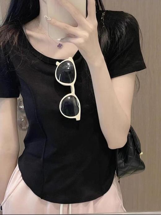 穿出小蛮腰🔥【鱼骨修身正肩T恤】可外穿，可打底！版型收腰遮肉显瘦 ✅两侧立体缝骨线，修饰腰部线条💥 显瘦又有型！最 商品图1