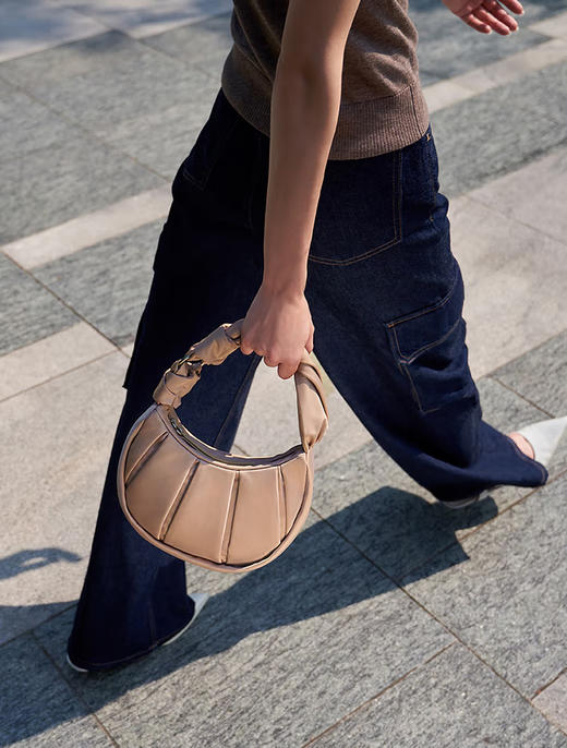 TUMI 单肩包女  0740002MLT-F .【刻字后发出的商品，不支持退换货服务】 商品图5