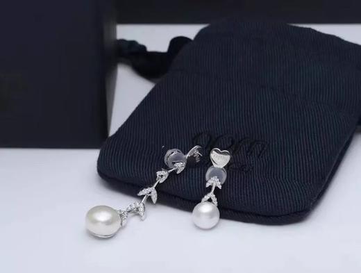 B032705不对称银镶晶钻花瓣耳环简洁兼气质并具 商品图2