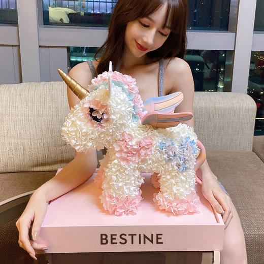 VBEINGS花语 梦幻绣球独角兽 mini款 永生花玫瑰礼盒情人节送女友表白老婆生日礼物摆件 商品图3