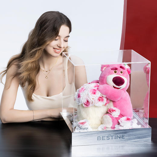 VBEINGS花语 爱的守护系列 甜心草莓熊 迪士尼永生花玫瑰抱抱桶礼盒送女友生日礼物 商品图1