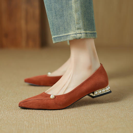 【预售5天】时尚单鞋女新款春季粗跟浅口瓢鞋女尖头舒适平底鞋女WXJFG&W2436-0 商品图0