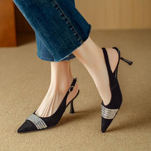 【预售5天】气质后空细跟，水钻尖头包头高跟凉鞋DB&M5892 商品图1