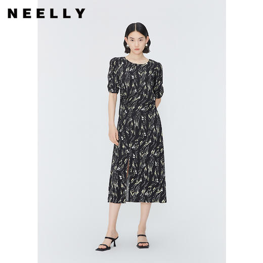 NEELLY纳俪商场同款印花短袖连衣裙女侧腰打褶显瘦泡泡袖开叉裙子 N24041Y01022 商品图0