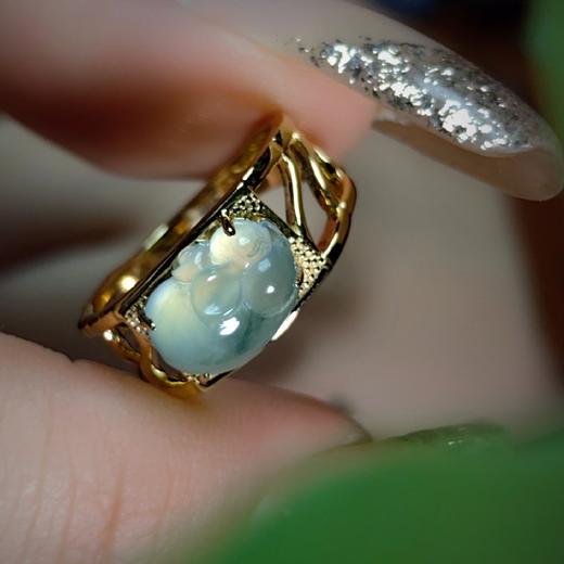 【无忧】18k高冰种翡翠小猪戒指 商品图13