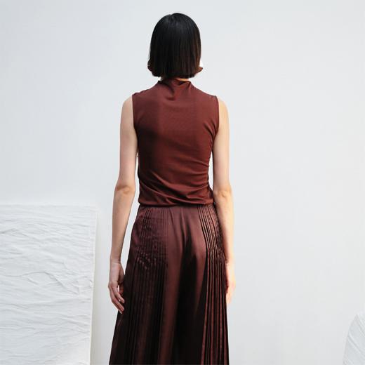 LIYIHAN结构褶皱背心Y242B02416 商品图3