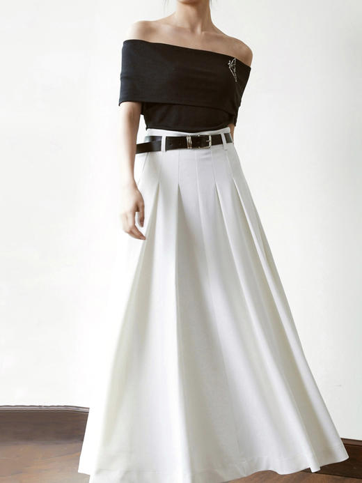 My Dearest｜1147TOBK  INTENTION acetate off fhe shoulder TOP [ 黑色一字领上衣  不含胸针] 商品图6