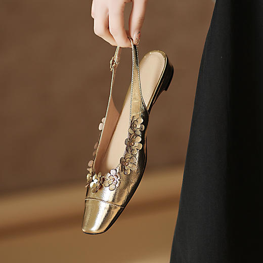 【预售5天】文艺复古风，头层鳗鱼纹羊皮低跟后空凉鞋QQJ&1173F 商品图2