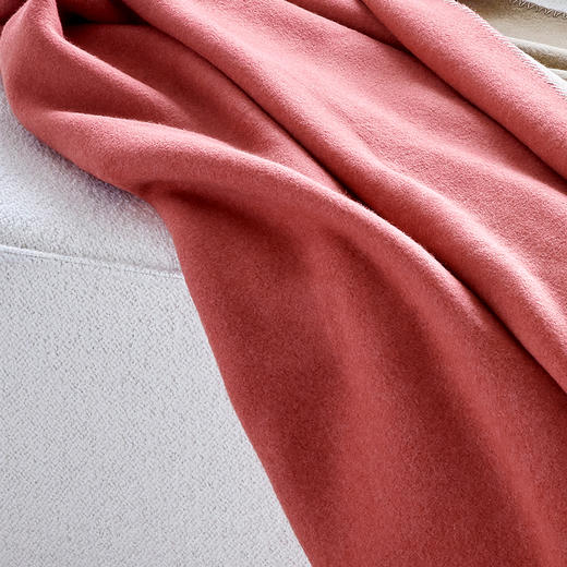 BOSS靠垫家居毯两件套（火山红）HBKD-006 商品图4